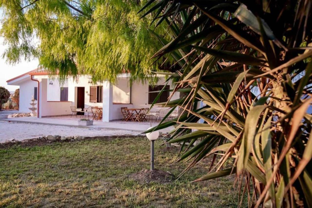 Villa Andrea San Lorenzo Noto Buitenkant foto